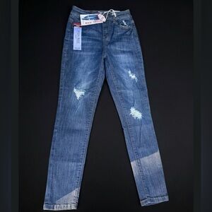 High-Rise Distressed Women's Jeans in Blue